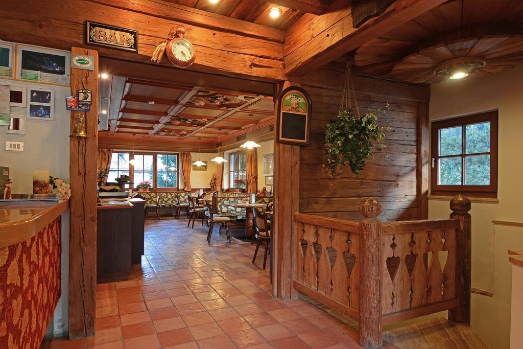 Hotel Dolomites Inn Каназей Екстериор снимка