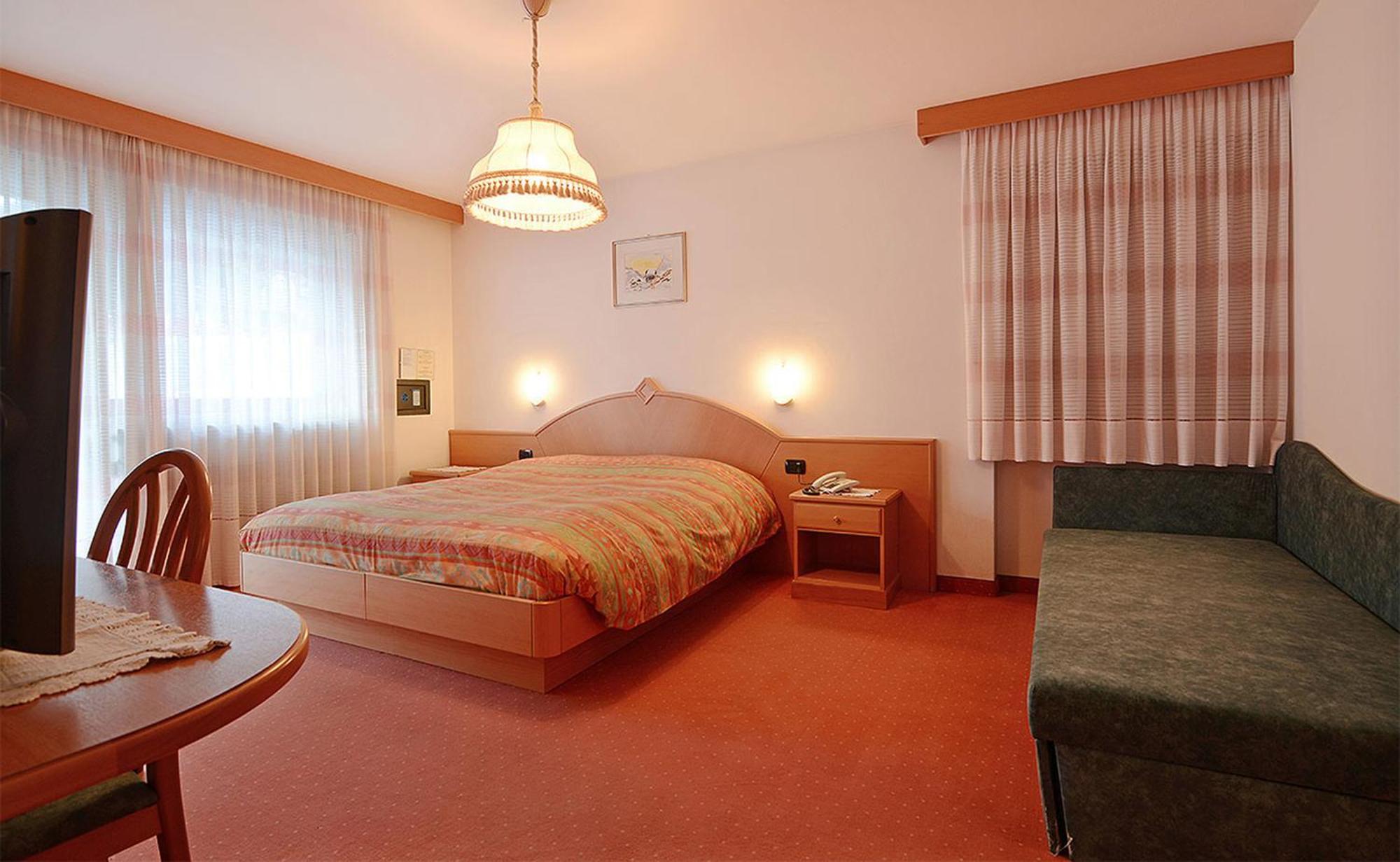 Hotel Dolomites Inn Каназей Екстериор снимка