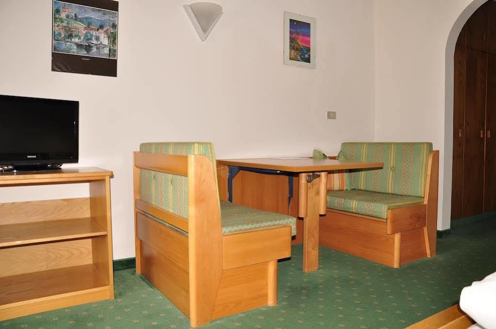 Hotel Dolomites Inn Каназей Екстериор снимка