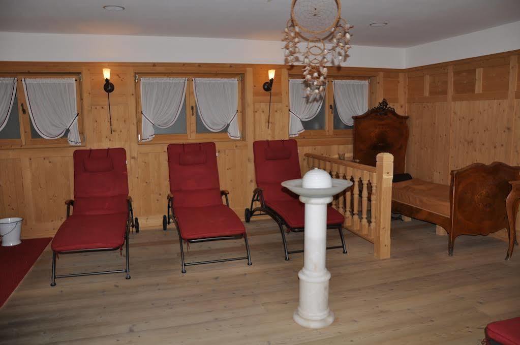 Hotel Dolomites Inn Каназей Екстериор снимка